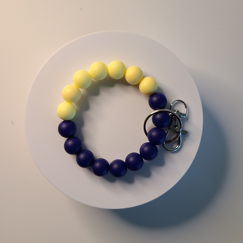 Bracelets - Picture 16 of 16